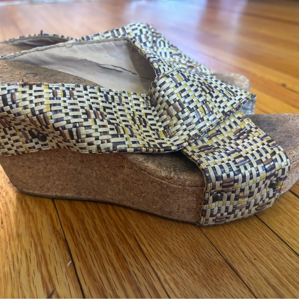 Stylish Woven Platform Sandals